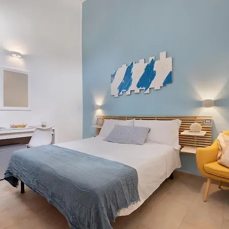Madre Terra Airport & 3*